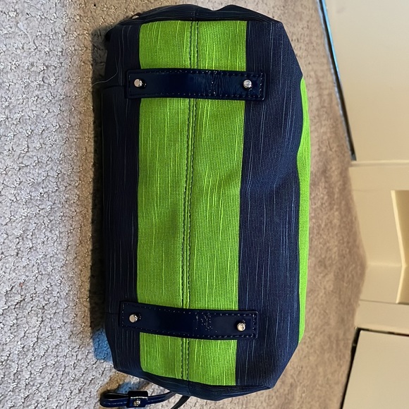 Kate Spade navy & green purse with navy patent leather trim-excellent condition - Picture 3 of 9